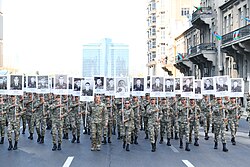 2021-ci il sentyabrın 27-də Anım Günündə Prezident İlham Əliyev və vitse-prezident Mehriban Əliyevanın iştirak etdiyi Anım yürüşü