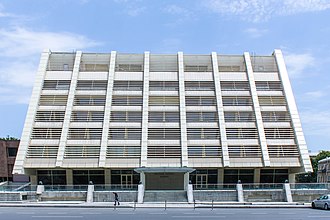 Heydər Əliyev sarayının Səməd Vurğun küçəsinə baxan fasadı