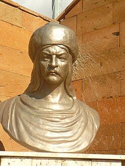 Mete xaqanın büstü, "Türklük abidəsi". Kayseri, Türkiyə