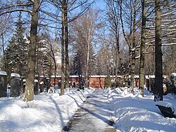 Boris Yeltsinin məzarı üstündə memorial