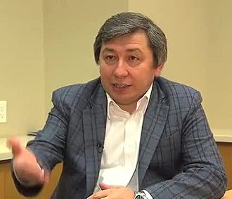 Altay Göyüşov Azad Fikir Universitetində mühazirə deyərkən.