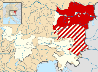 XIII əsrdə Avstriya qraflığı. Qırmızı rənglə göstərilən bölgə Avstriya, ştrixli zona tabeliyindəki ərazilər, ağ rənglə verilən torpaqlar isə vaxtaşırı ələ keçirilən ərazilərdir.