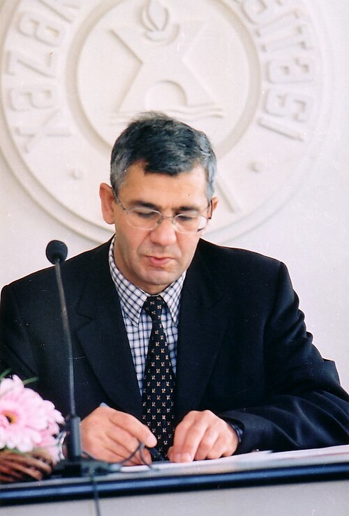Hamlet İsaxanlı