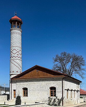 Məscidin fasadı 2023-cü ildə restavrasiya işlərindən sonra