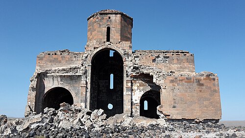 Qars ili ərazisində 631-639-cu illərdə inşa edilmiş Mren kafedralının qalıqları