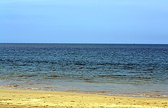 Dənizə çimərlikdən görüntü