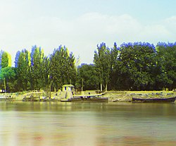 Sabirabad (Petropavlovka). Gəzinti üçün qayıqların saxlanma yeri. Şəkil Sergey Prokudin–Qorskiyə (1863–1944) məxsusdur.